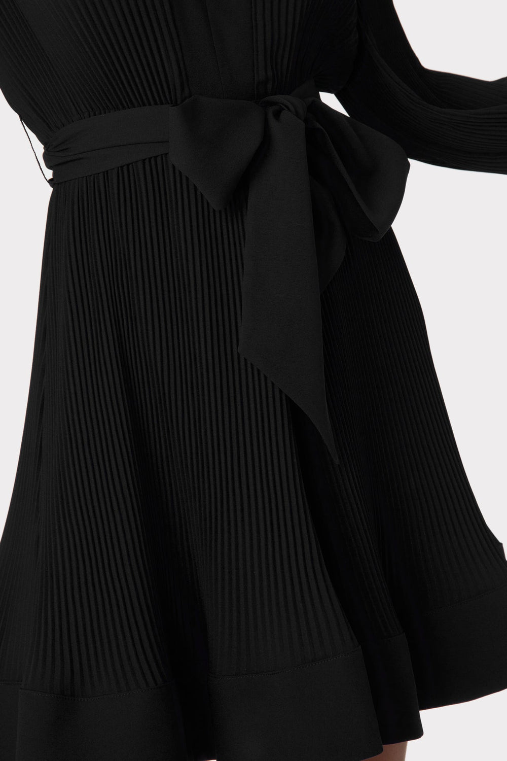 Liv Pleated Dress - Black