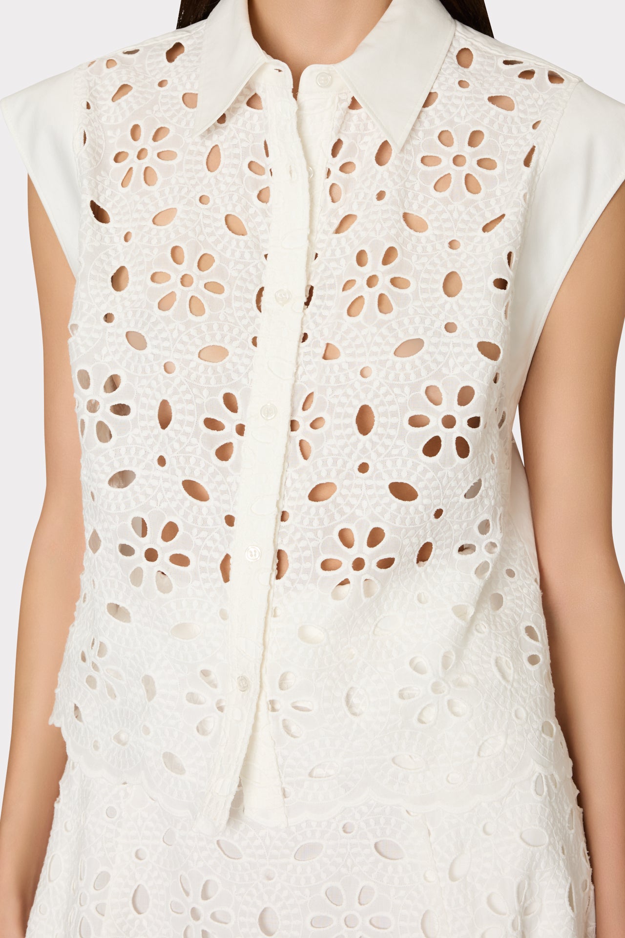 Natalia Floral Eyelet Button Up - White
